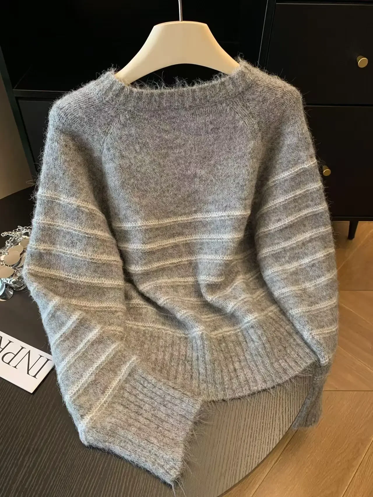 سترة نسائية مخططة من الصوف وال - مراجعة Embroidery Shirt وسعره